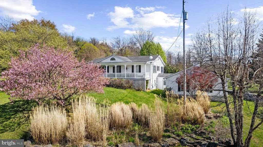 Photo of 1049 LAUREL GROVE ROAD