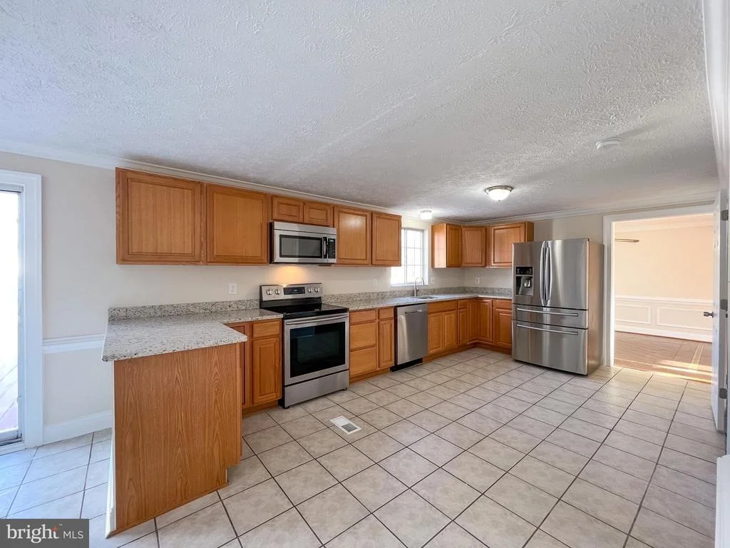 Photo of 1800 LAWNVIEW DRIVE