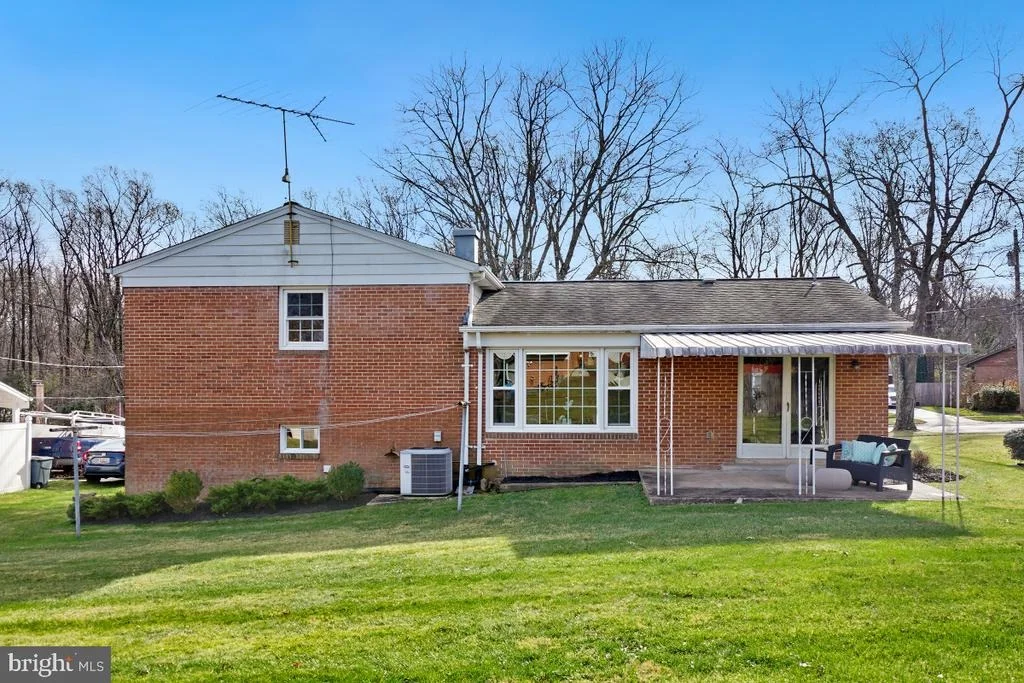 Photo of 13204 HATHAWAY DRIVE