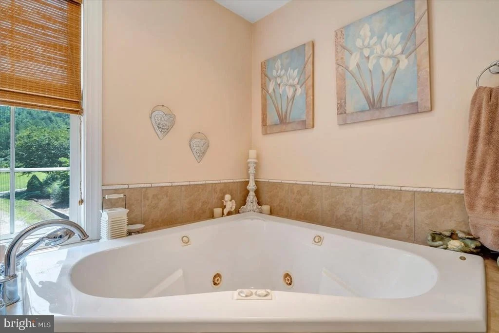 Photo of 2170 LONE IVY ROAD