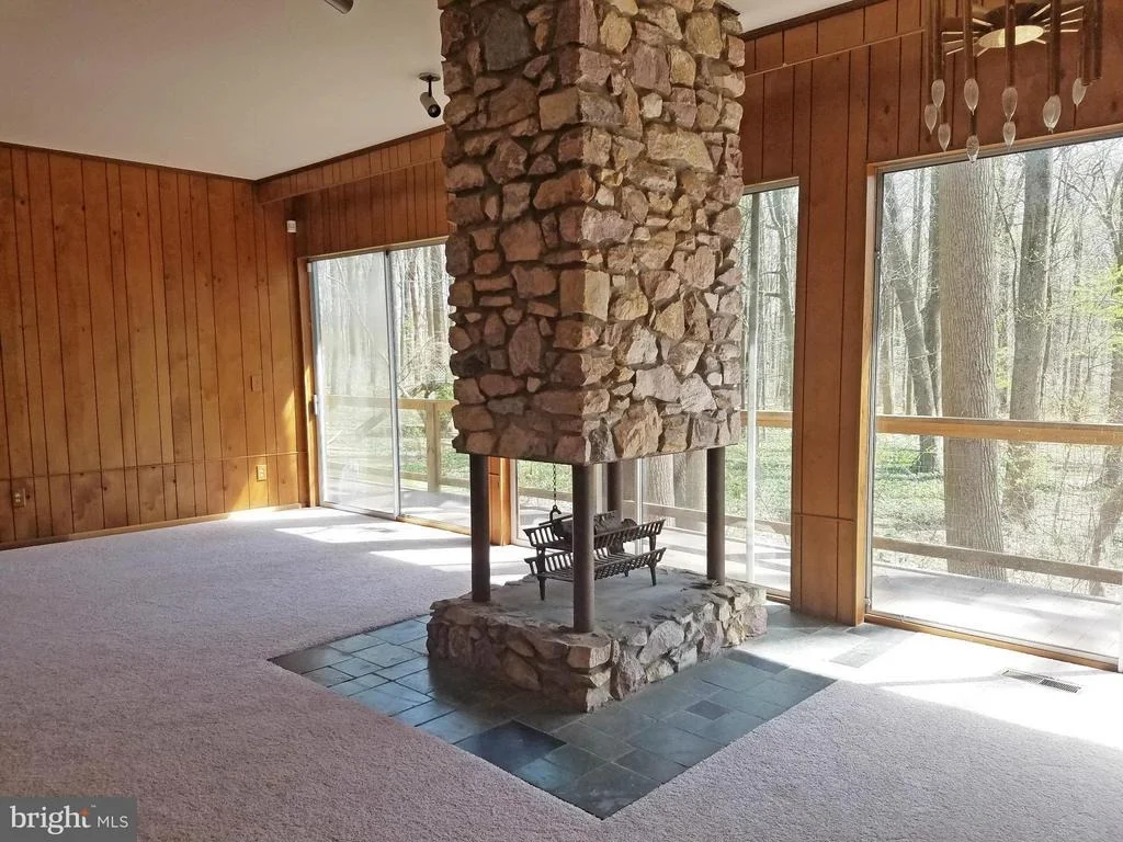 Photo of 4852 TEN OAKS ROAD