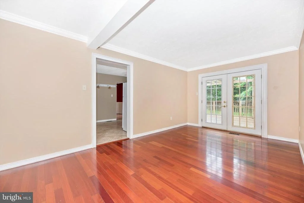 Photo of 484 HILLCREST DRIVE