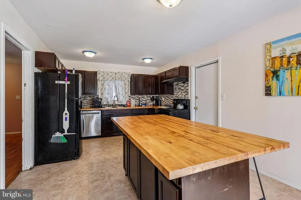 Photo of 32 MILLBROOK DRIVE