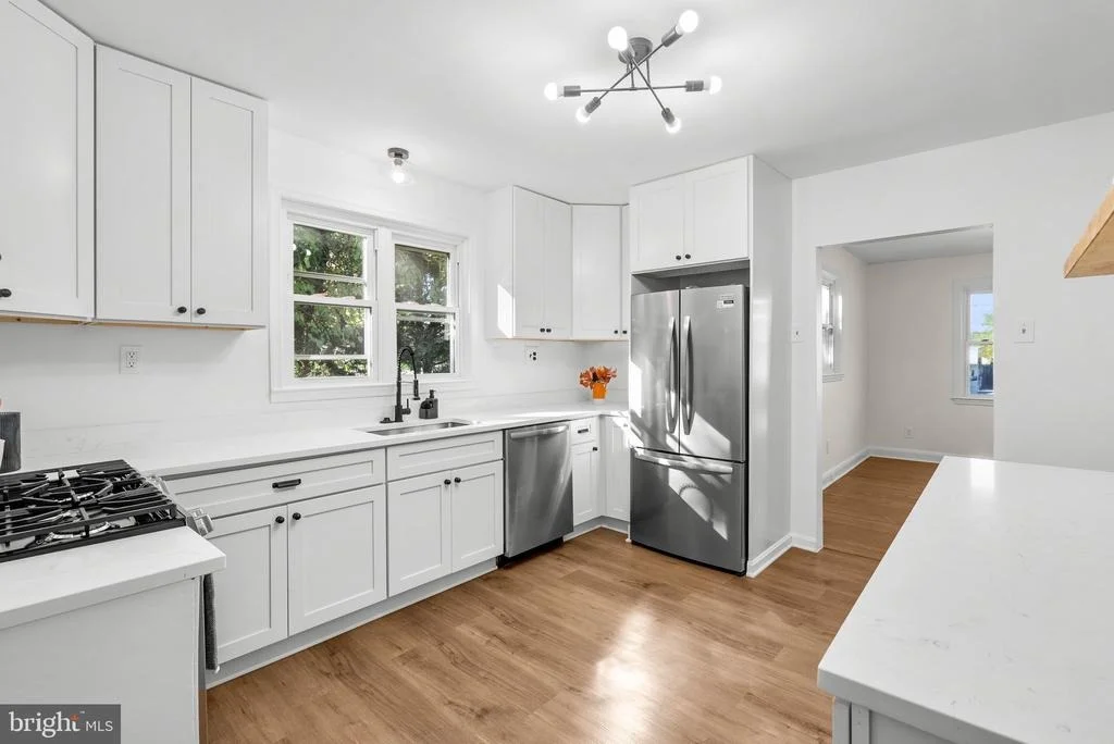 Photo of 531 FOREST VIEW ROAD