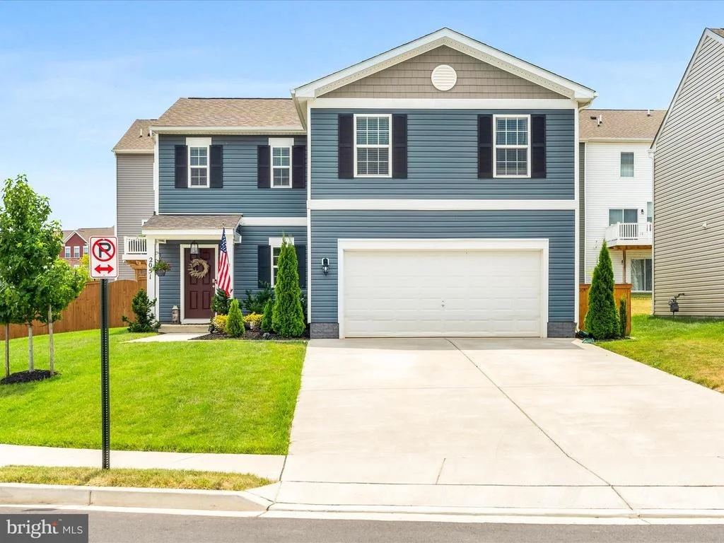 Photo of 2051 POMONA WAY