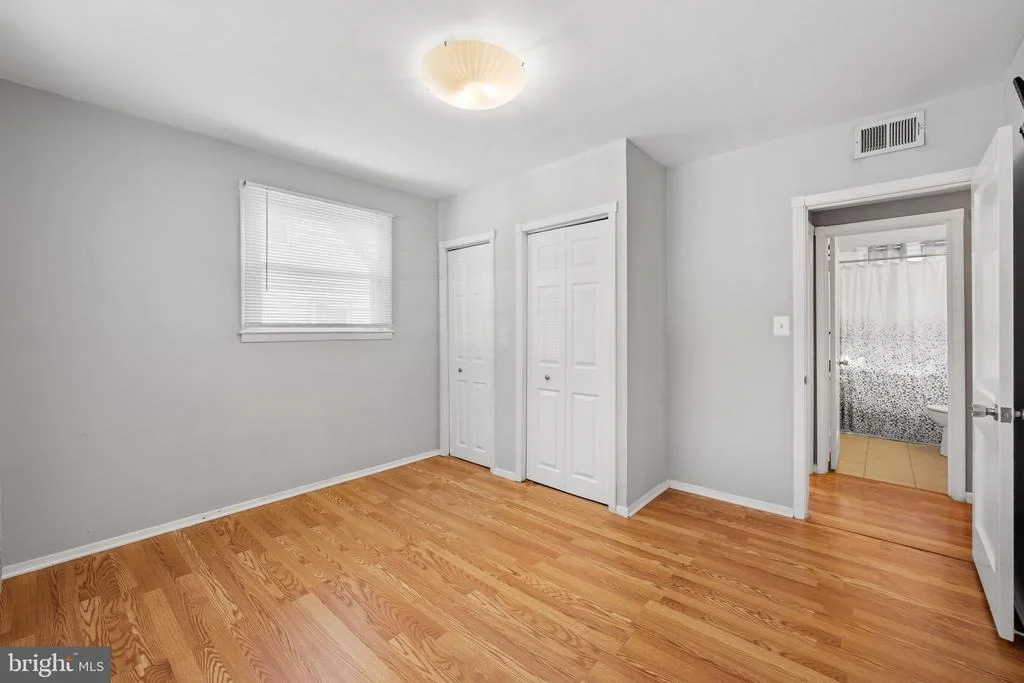 Photo of 825 CLIFFEDGE ROAD