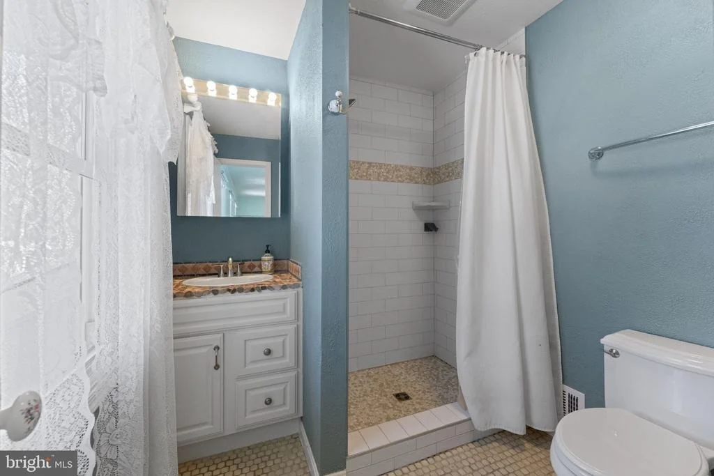Photo of 6099 RIVER FOREST DRIVE