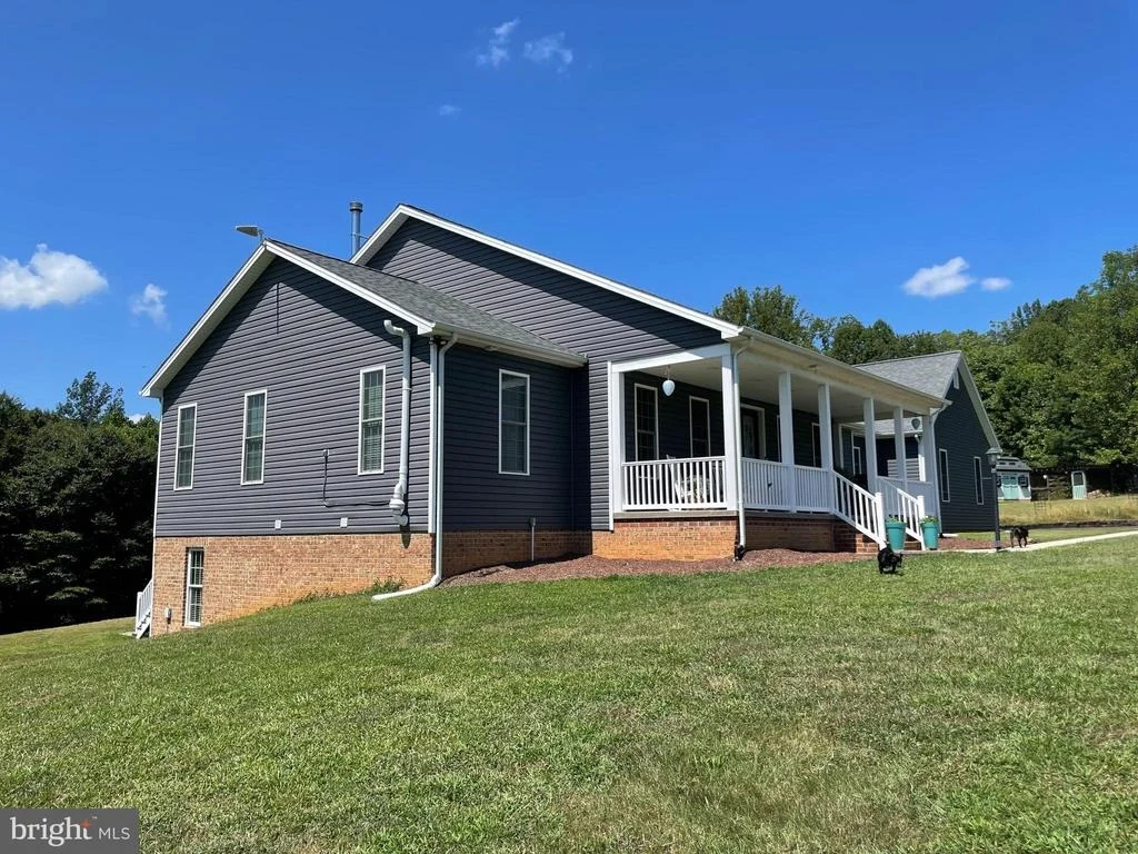 Photo of 1225 MIDDLE RIVER ROAD