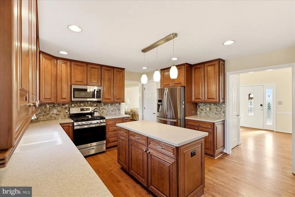 Photo of 11702 DUCHESS DRIVE