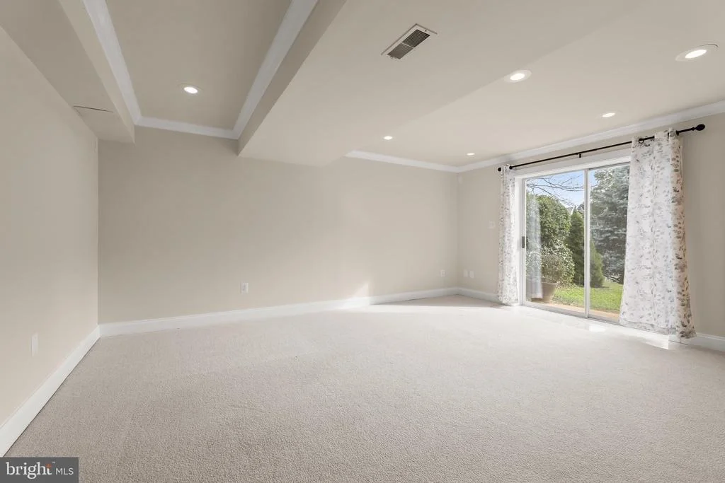 Photo of 236 LAKE COVENTRY DRIVE