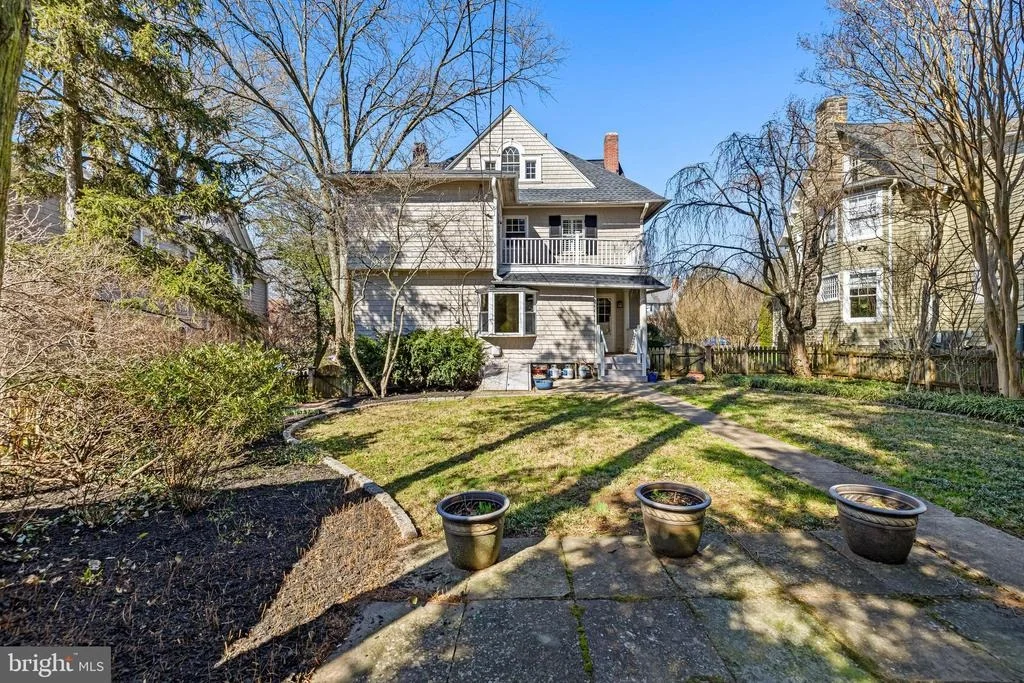 Photo of 225 HAWTHORNE ROAD