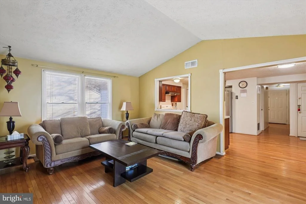 Photo of 3024 MEMORY LANE