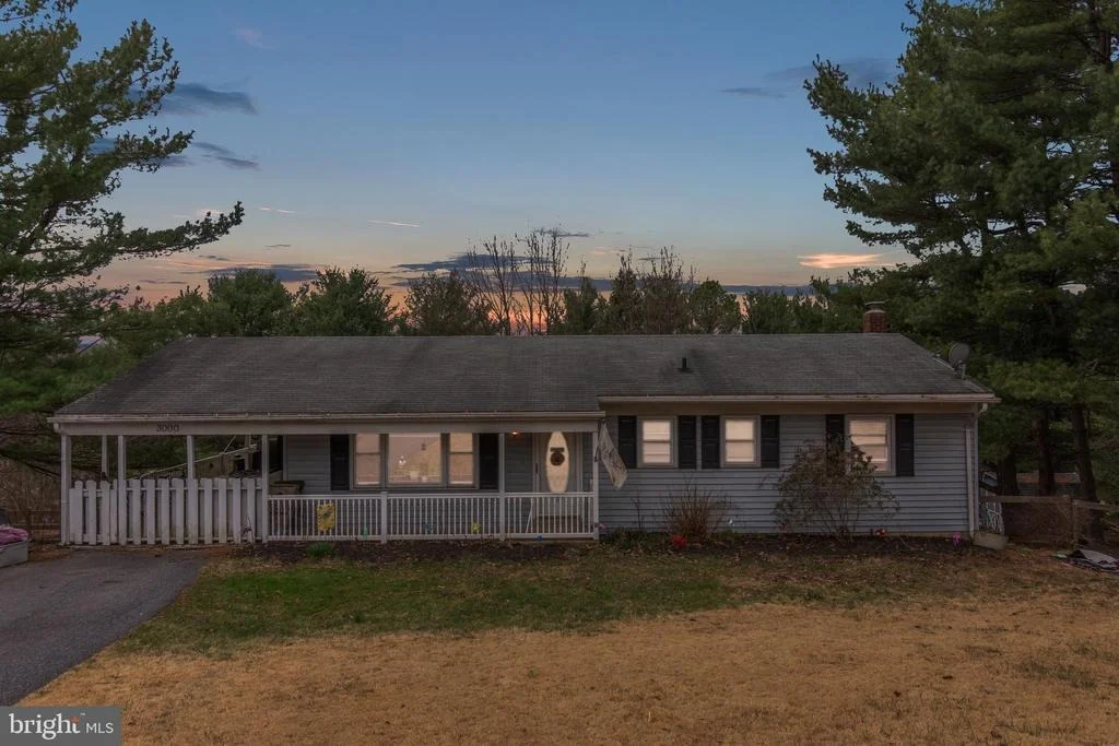 Photo of 3000 BREEZEWOOD LANE