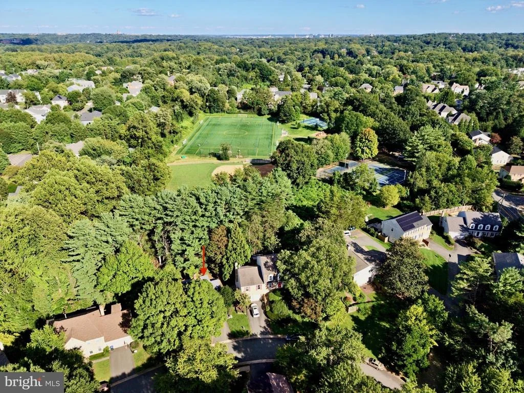 Photo of 1623 LINWAY PARK DRIVE