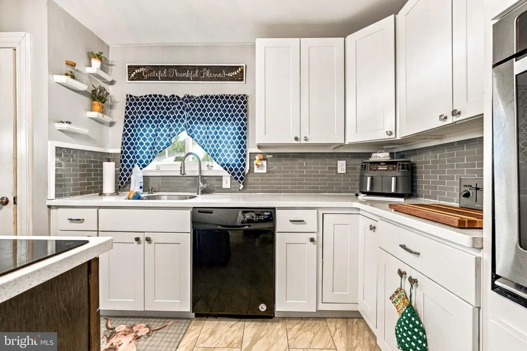 Photo of 1260 BEVERLY ROAD
