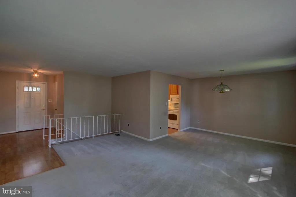 Photo of 16101 ROBLYNN COURT