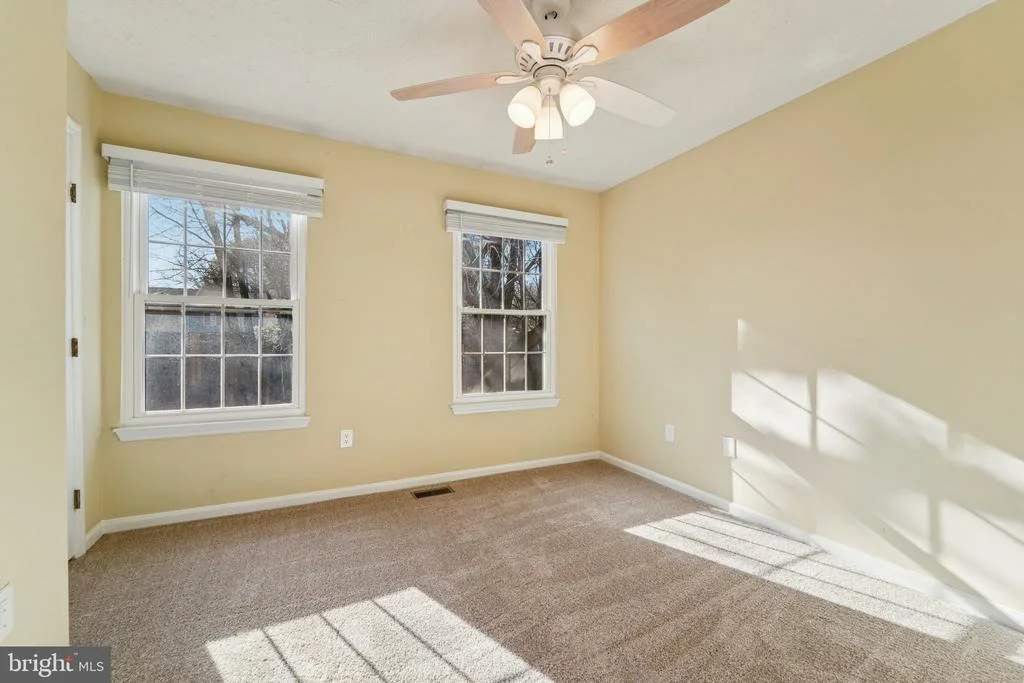 Photo of 216 BOOKHAM LANE