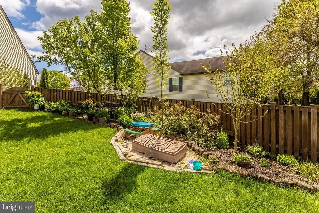 Photo of 4828 MARSDEN COURT