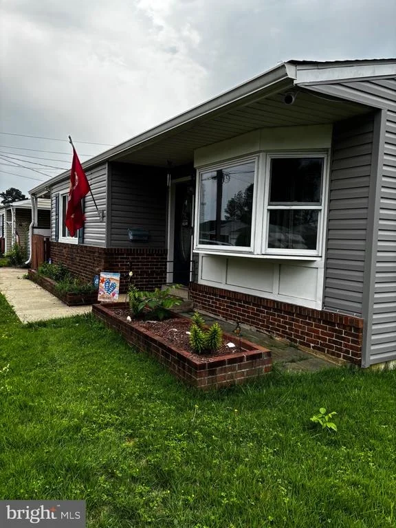 Photo of 811 LYNVUE ROAD