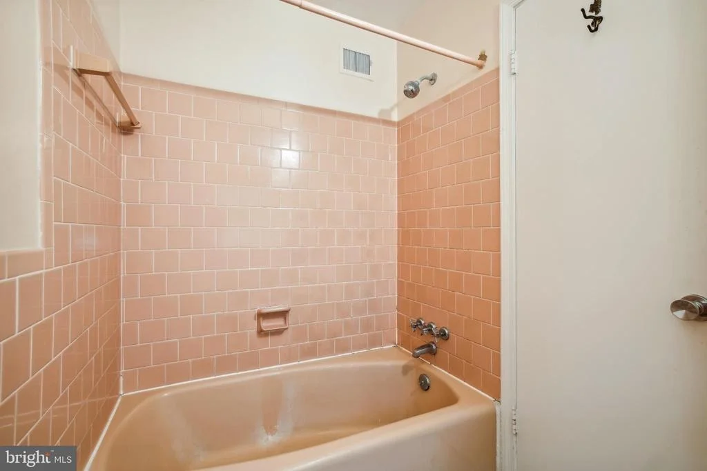 Photo of 1114 CROTON DRIVE