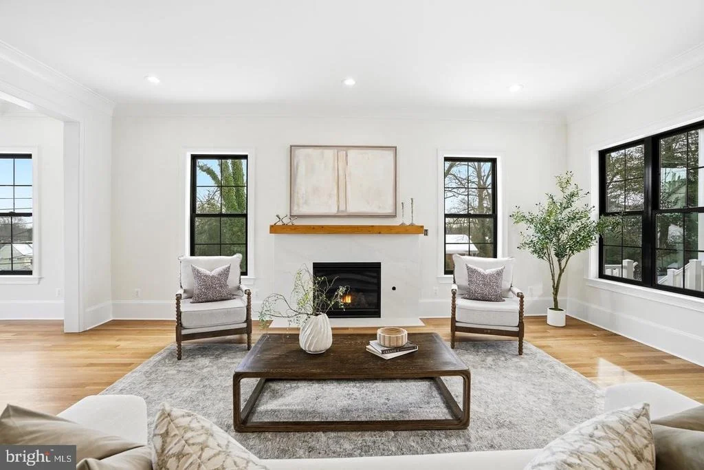 Photo of 6512 WILLIAMSBURG BOULEVARD