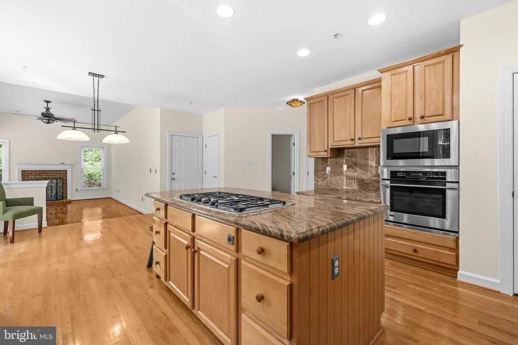 Photo of 6914 WINTER LANE