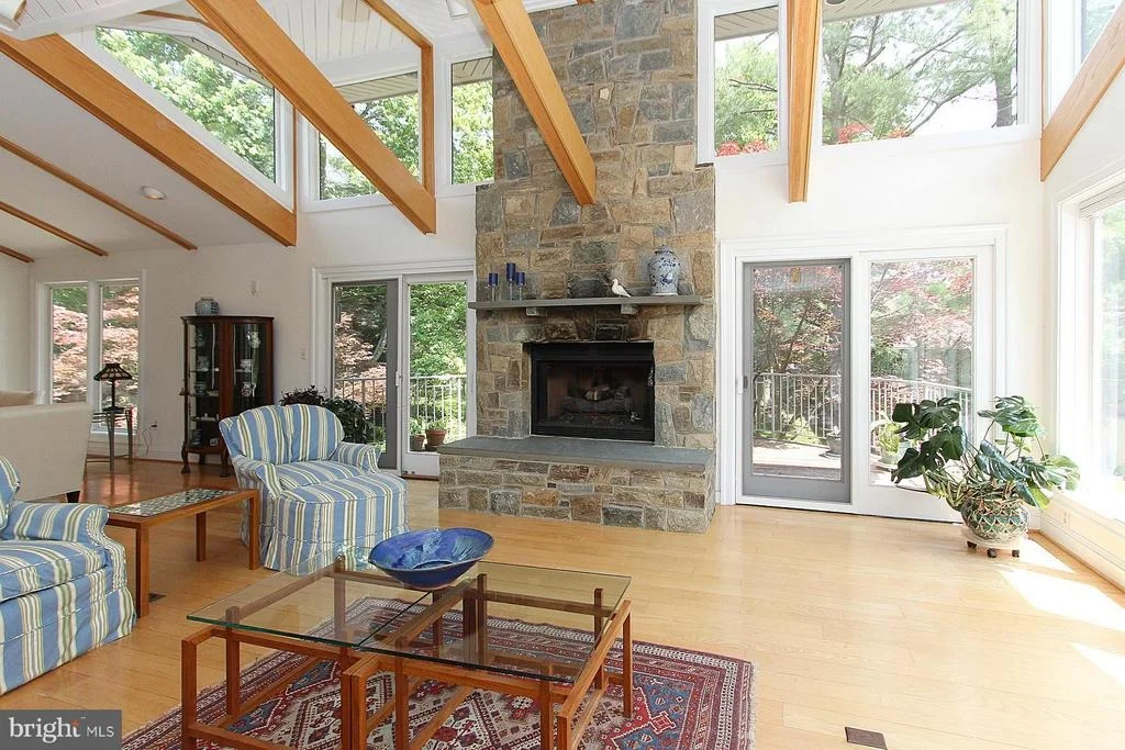 Photo of 6950 DUNCRAIG COURT