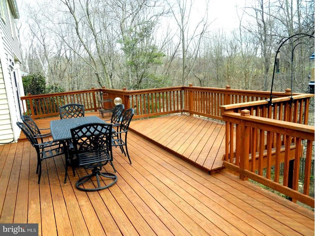 Photo of 9804 MAINSAIL DRIVE
