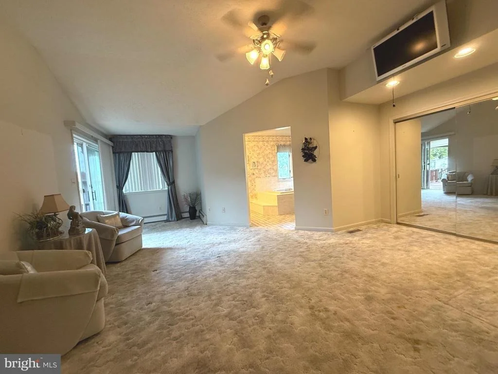 Photo of 7252 MEADOW LANE