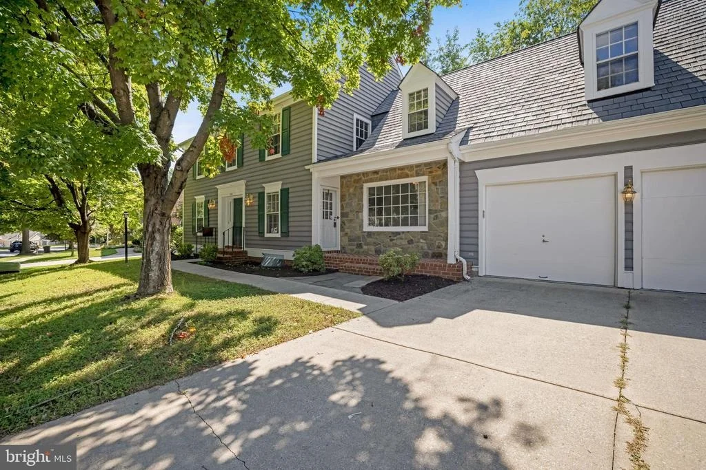 Photo of 500 MIDSUMMER DRIVE