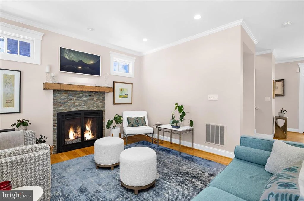 Photo of 302 ANNAPOLIS STREET