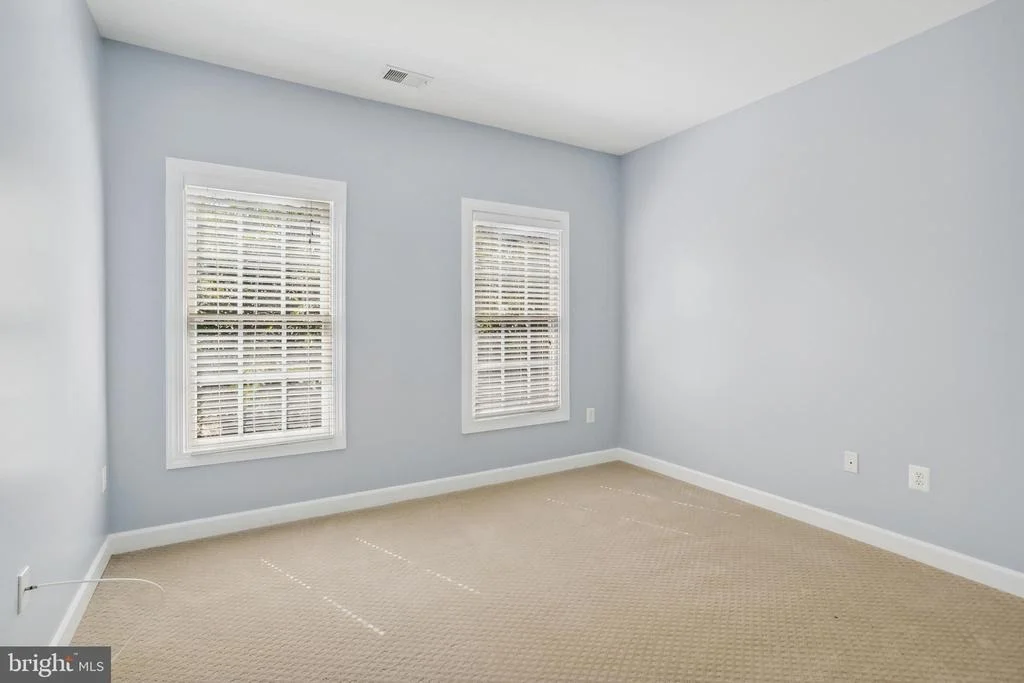 Photo of 4412 WINDING OAK DRIVE