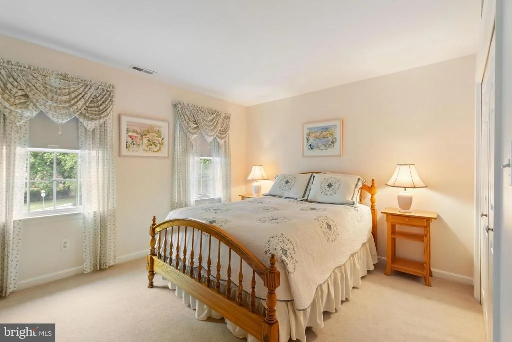 Photo of 2874 TALBERT ROAD
