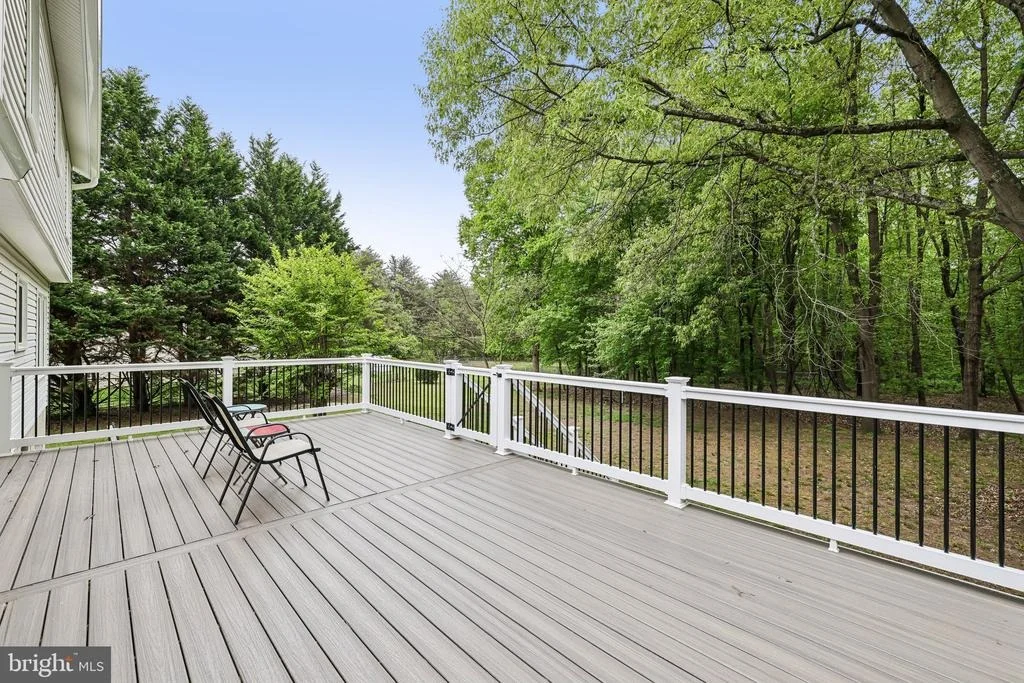 Photo of 592 EASON DRIVE