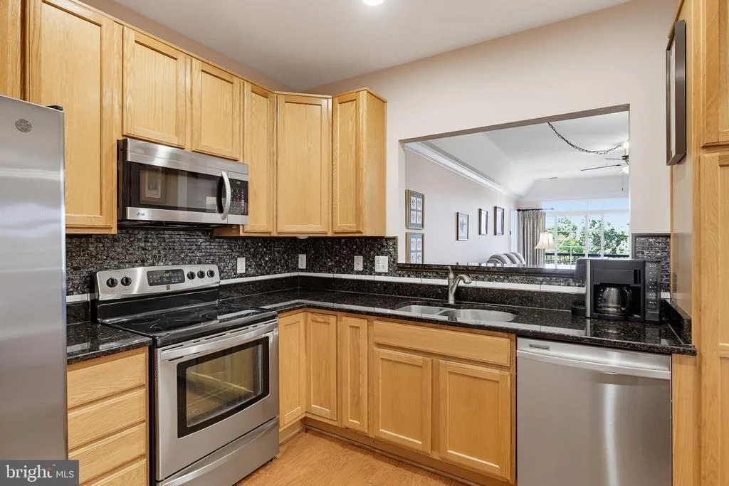 Photo of Unit 304 at 7305 MAPLECREST ROAD