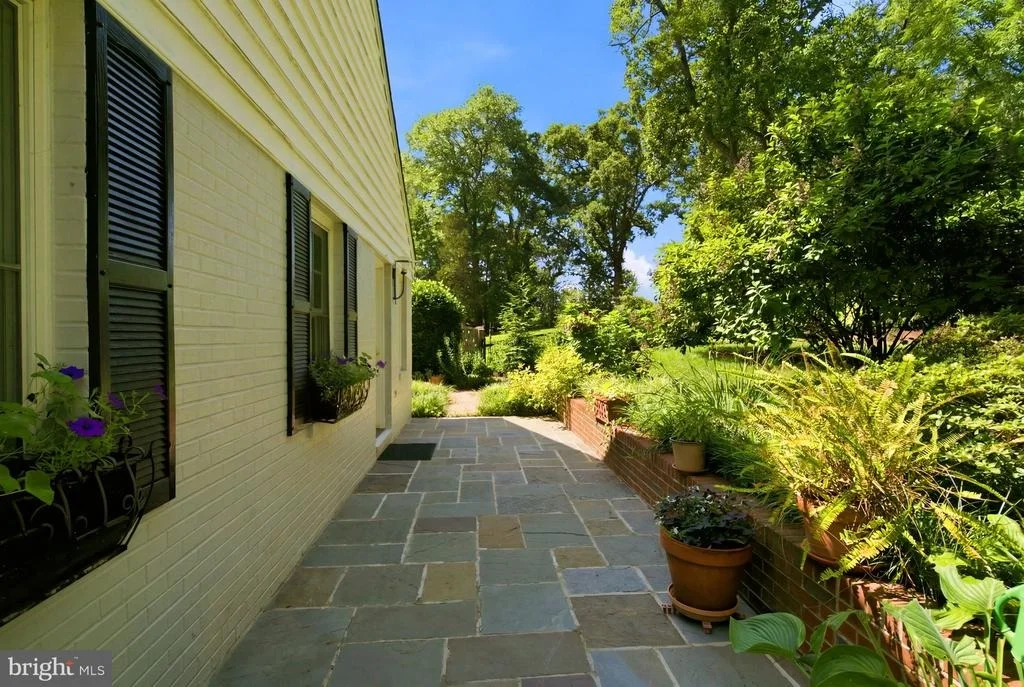 Photo of 1322 TIMBERLY LANE