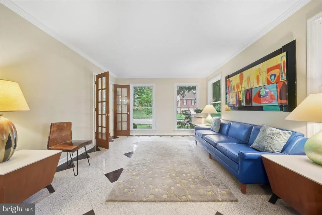 Photo of 9005 SHADYBROOK DRIVE