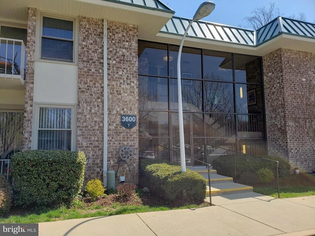 Photo of Unit 73C at 3600 GLENEAGLES DRIVE