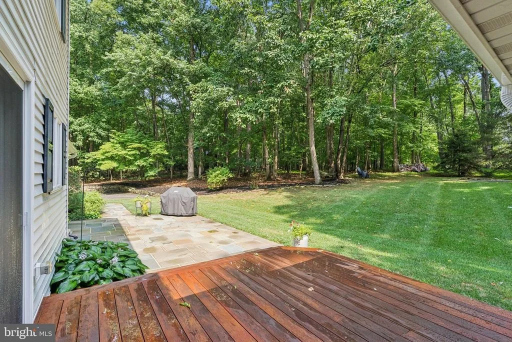 Photo of 1012 OLD BARN ROAD