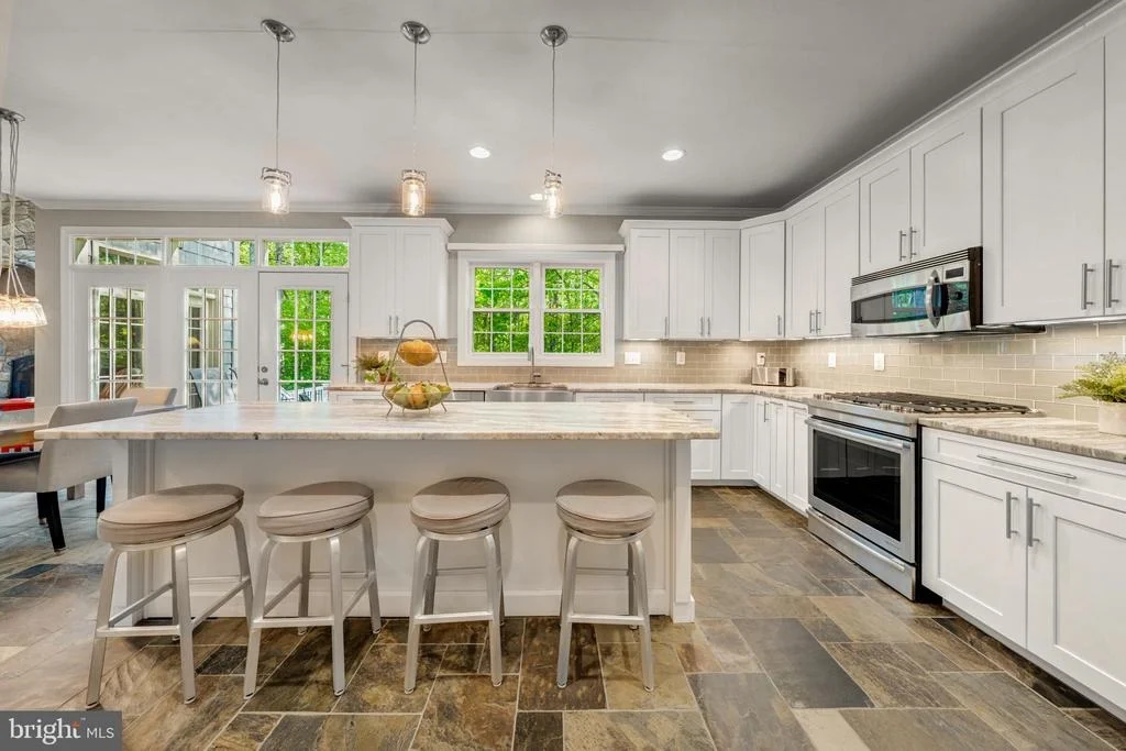 Photo of 40845 FOREST GLEN DRIVE
