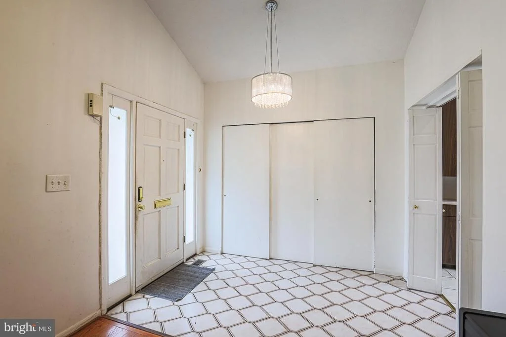 Photo of 5919 WINNER AVENUE