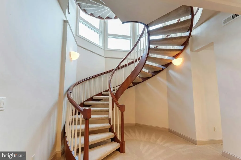 Photo of 40436 BEACON HILL DRIVE