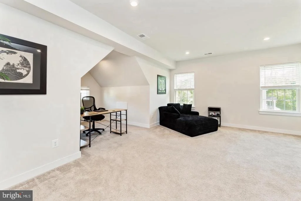 Photo of 39 OAK ROAD