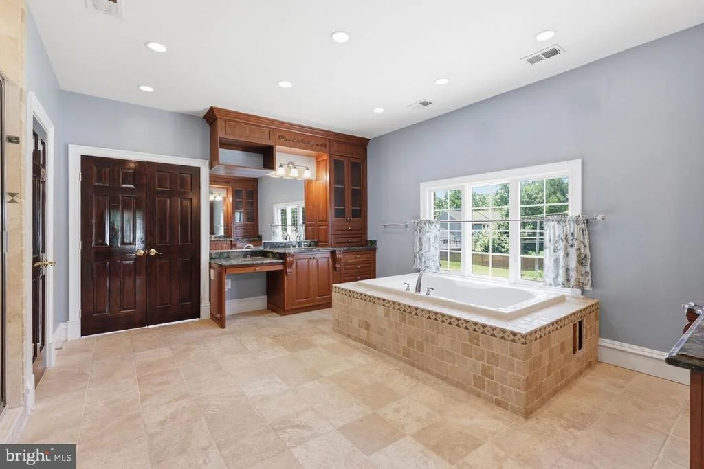 Photo of 8813 OAK LEAF DRIVE
