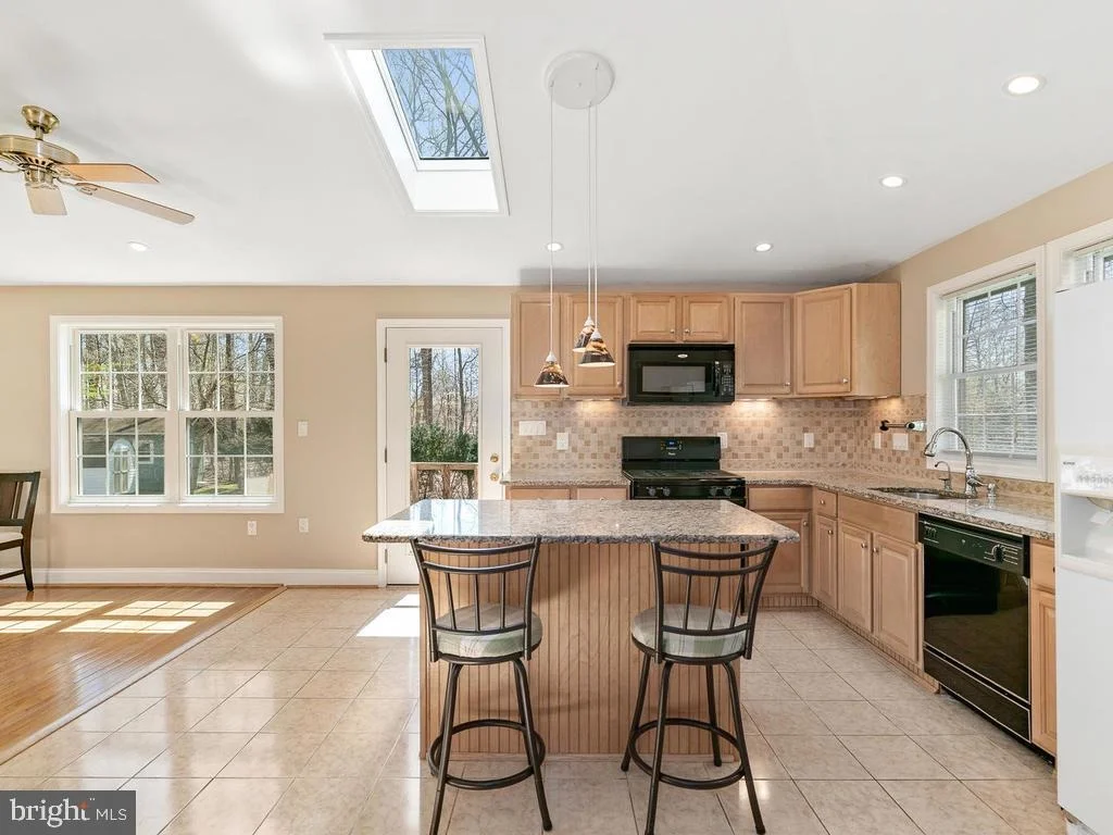 Photo of 2339 DECKMAN LANE