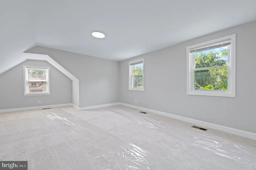 Photo of 1404 SPRING AVENUE