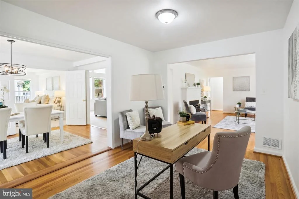 Photo of 17 PIPING ROCK DRIVE