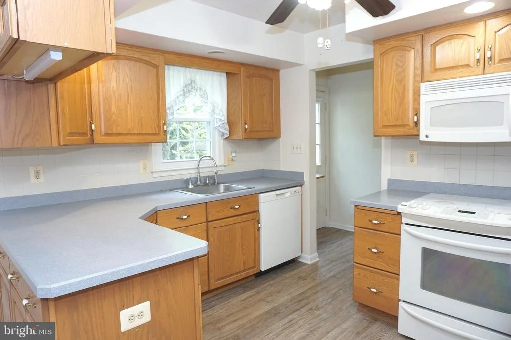 Photo of 1304 CHEZ COURT
