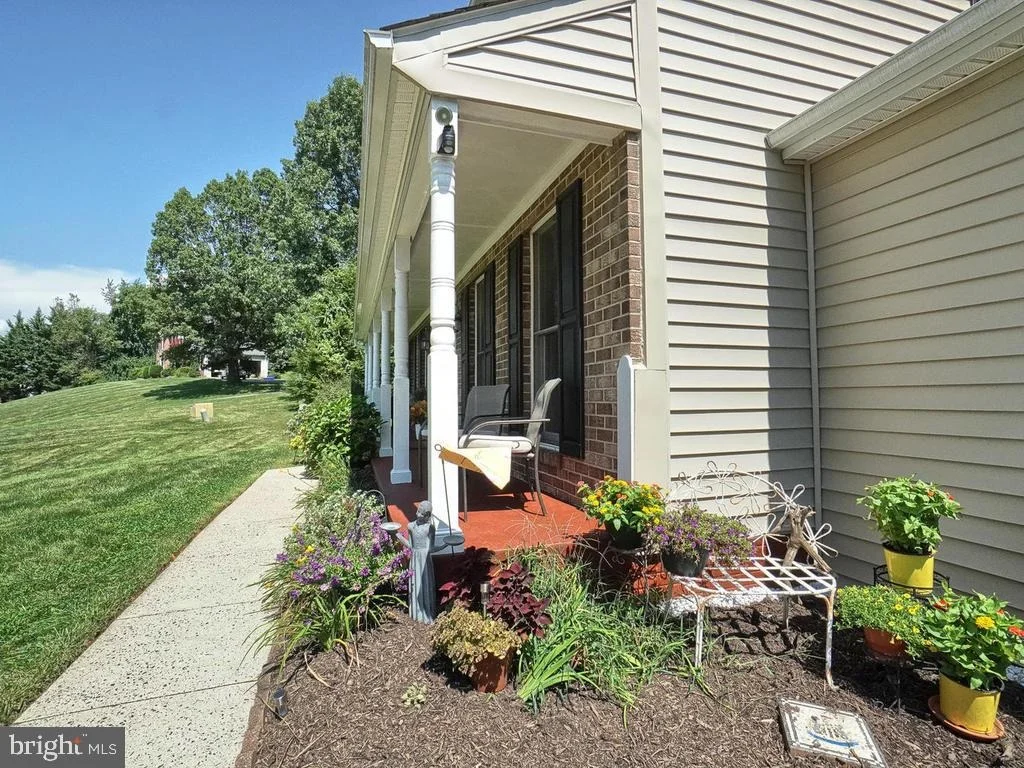 Photo of 4626 FELDSPAR ROAD