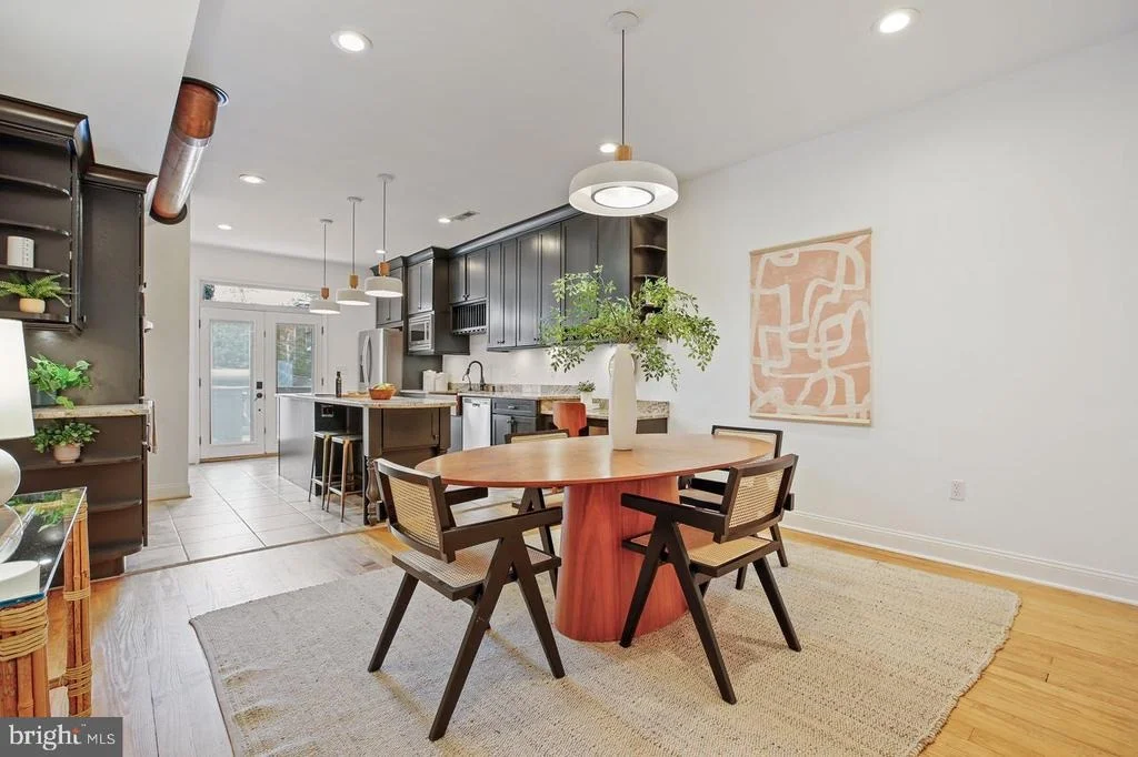 Photo of 1124 G STREET NE